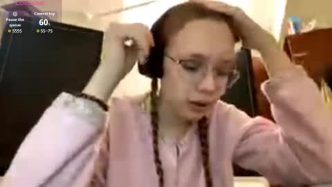 Snapshot of alanehadaller chatting on 10-06-25, 05:54 Stella online show from 10-06-25, 05:54