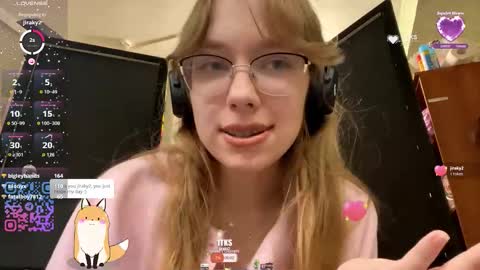 Snapshot of alanehadaller chatting on 10-17-25, 02:19 Stella online show from 10-17-25, 02:19