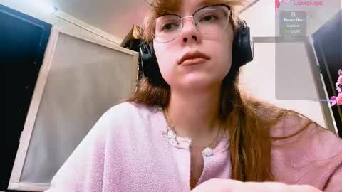 Snapshot of alanehadaller chatting on 11-28-25, 08:17 Stella online show from 11-28-25, 08:17