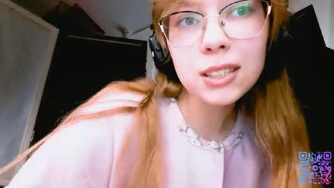 Snapshot of alanehadaller chatting on 11-29-25, 09:12 Stella online show from 11-29-25, 09:12