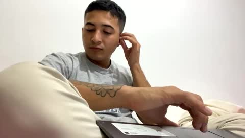 alanj998 online show from 10-19-25, 12:22