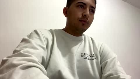 alanj998 online show from 11-05-25, 03:56