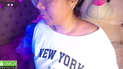 lanna online show from 12-20-25, 11:34