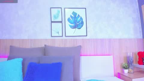 Snapshot of alanna_hank chatting on 11-25-25, 01:38 Alanna online show from 11-25-25, 01:38