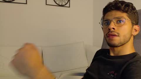 alanvilla_lobo online show from 10-16-25, 06:53