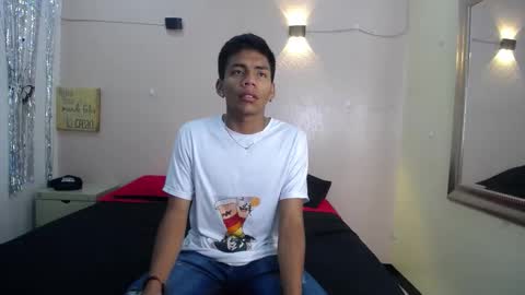 Snapshot of alasttor__ chatting on 12-04-25, 11:52 Alasttor online show from 12-04-25, 11:52