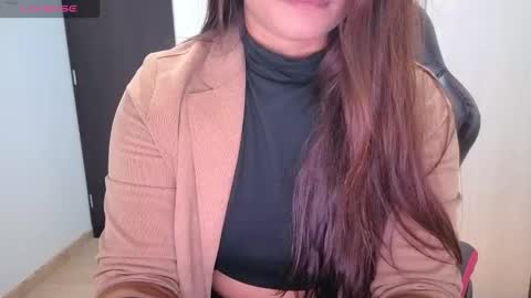 Snapshot of alba_toro535670 chatting on 11-24-25, 01:00 alba_toro535670 online show from 11-24-25, 01:00