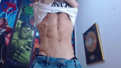 Snapshot of albertbernal69 chatting on 03-12-25, 09:34 Albert online show from 03-12-25, 09:34