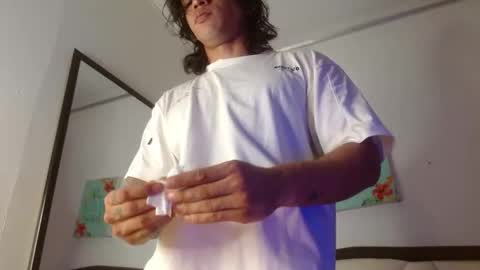 Snapshot of albertbernal69 chatting on 09-14-25, 03:05 Albert online show from 09-14-25, 03:05