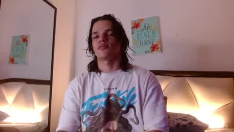 Snapshot of albertbernal69 chatting on 10-14-25, 03:51 Albert online show from 10-14-25, 03:51