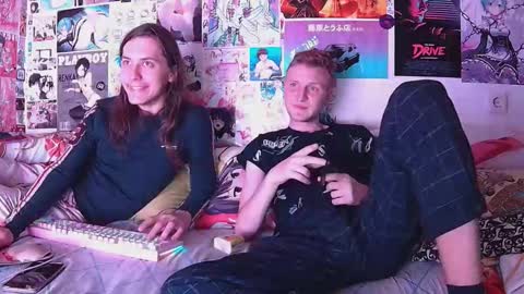 Snapshot of albertpainhate chatting on 10-19-25, 08:20 Albert You can ------------ support me at  online show from 10-19-25, 08:20