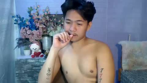 Snapshot of albertx_destroyer69 chatting on 05-14-26, 03:02 Albert online show from 05-14-26, 03:02