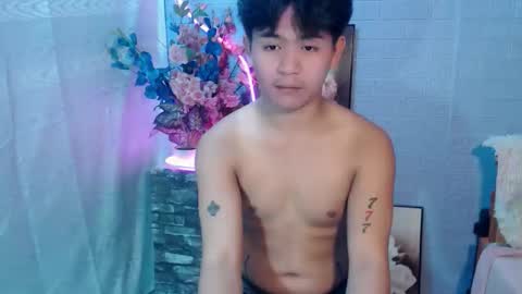Snapshot of albertx_destroyer69 chatting on 05-19-26, 03:02 Albert online show from 05-19-26, 03:02