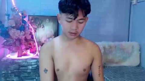 Snapshot of albertx_destroyer69 chatting on 05-20-26, 01:56 Albert online show from 05-20-26, 01:56