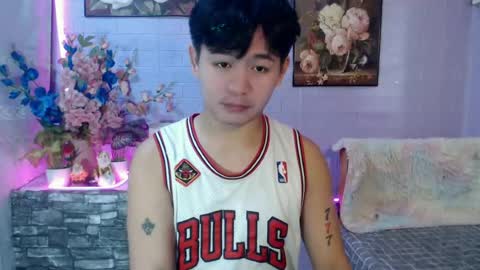 Snapshot of albertx_destroyer69 chatting on 06-11-26, 02:44 Albert online show from 06-11-26, 02:44