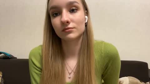 Lina   online show from 02-23-26, 07:33