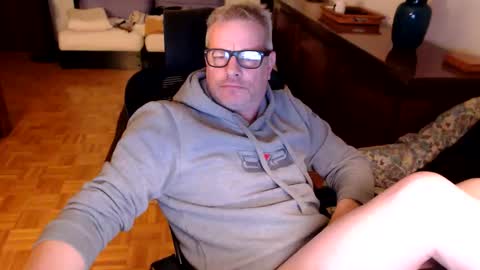 Snapshot of albixfun chatting on 11-02-25, 08:44 albixfun online show from 11-02-25, 08:44