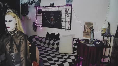 Mistic witch online show from 02-03-25, 09:41