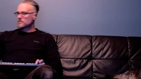 Snapshot of alcura_x chatting on 12-03-25, 10:30 Alex online show from 12-03-25, 10:30