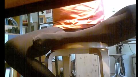 Snapshot of aldolechat chatting on 10-05-25, 06:56 aldolechat online show from 10-05-25, 06:56