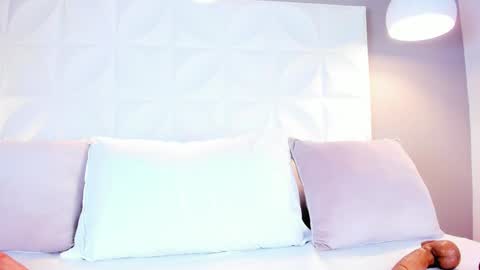 Snapshot of ale23_ chatting on 12-28-24, 11:26 Ale  online show from 12-28-24, 11:26