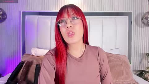 Snapshot of ale23_ chatting on 10-10-25, 11:15 Ale  online show from 10-10-25, 11:15