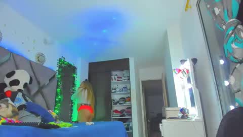 Snapshot of ale_horny_crazy chatting on 02-14-26, 01:57 NIKO online show from 02-14-26, 01:57