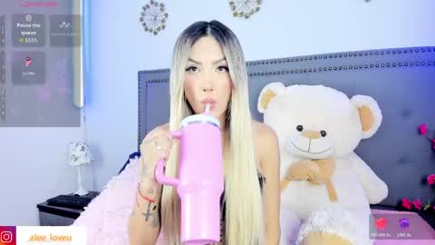 Snapshot of ale_love_ chatting on 04-27-26, 11:36 ALE LOVE online show from 04-27-26, 11:36