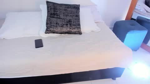 Snapshot of aleexiiaa chatting on 09-27-25, 01:16 aleexiiaa online show from 09-27-25, 01:16