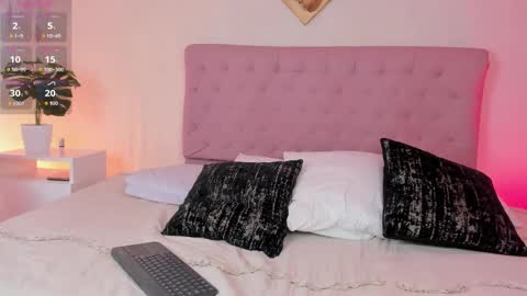 Snapshot of aleexiiaa chatting on 10-05-25, 02:04 aleexiiaa online show from 10-05-25, 02:04