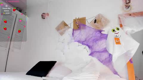 Snapshot of aleexiiaa chatting on 10-30-25, 01:45 aleexiiaa online show from 10-30-25, 01:45