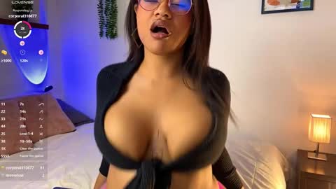 Snapshot of aleiascott chatting on 11-07-25, 06:13 Aleia online show from 11-07-25, 06:13