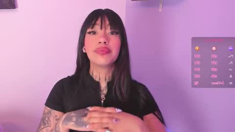 Snapshot of aleja_5 chatting on 11-02-25, 03:09 Ale online show from 11-02-25, 03:09