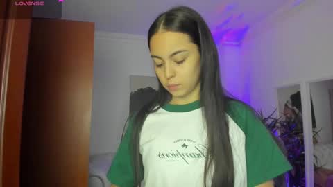 Alejandra online show from 03-01-25, 11:28