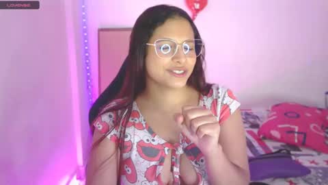 Snapshot of alejaharker chatting on 02-24-25, 01:35 Aleja Harker online show from 02-24-25, 01:35