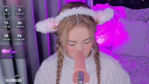 Snapshot of alejamillan1 chatting on 01-28-25, 06:05   night GTM -5 online show from 01-28-25, 06:05