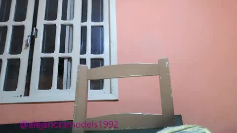 Snapshot of alejandra1992_ chatting on 05-27-26, 01:57 Alejandra online show from 05-27-26, 01:57