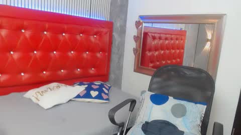   online show from 12-20-25, 03:35