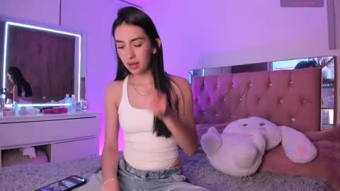 alejandraaa_ online show from 09-25-25, 03:10