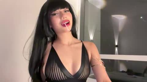 alejandraalvarezxo online show from 10-27-25, 07:56