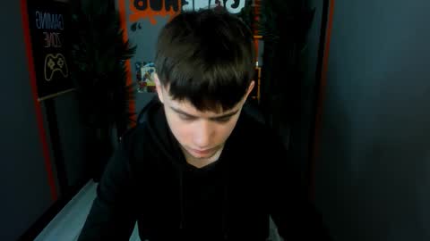 Alejandro online show from 03-18-26, 06:16