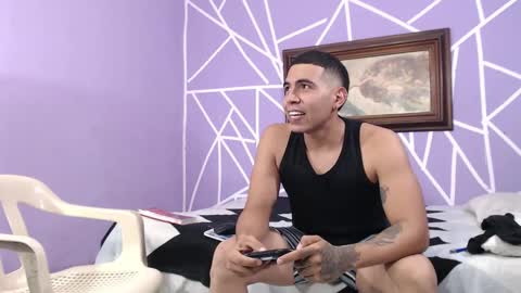 alejandrocock online show from 10-04-25, 03:21