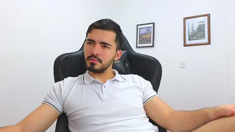 alejandroo_7 online show from 01-18-25, 06:43