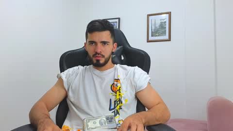 alejandroo_7 online show from 02-02-25, 02:06