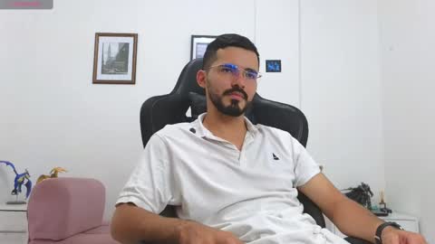 alejandroo_7 online show from 10-22-25, 07:24