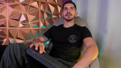 Alejo  online show from 02-15-26, 04:09