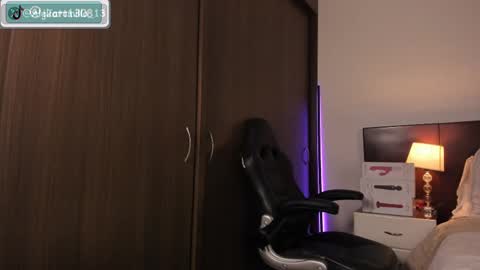 Alejandra online show from 03-06-25, 08:27