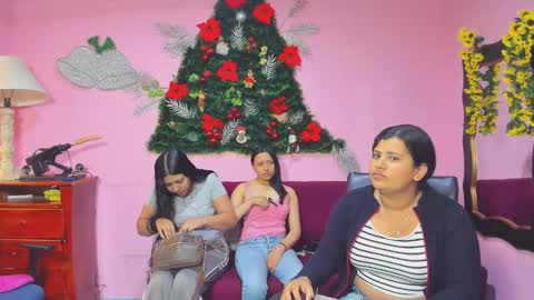 zoe and Kataleya online show from 12-17-25, 12:11