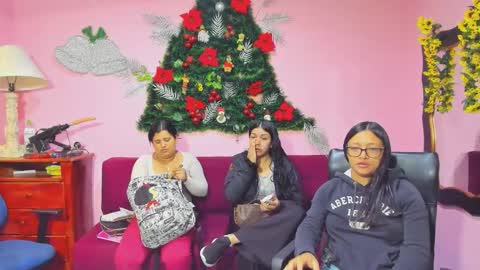 zoe and Kataleya online show from 12-18-25, 12:22