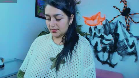 aleja online show from 10-21-25, 03:18